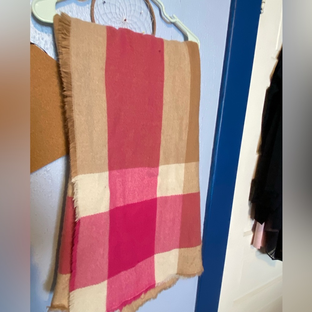 Warm throw or Scarf